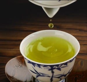The phytonutrients in green tea have been shown to reduce cancer risk and increase metabolism